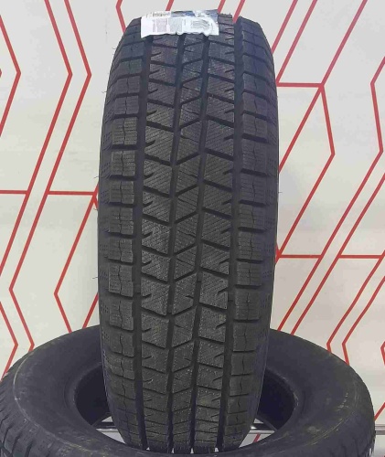 Шины Sailun Ice Blazer Arctic SUV 235/65 R17 104T