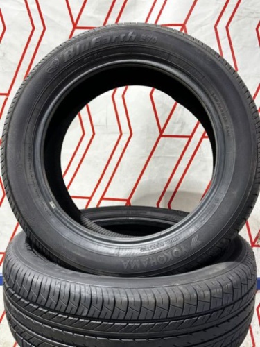 Шины Yokohama BluEarth E70 225/55 R18 -- б/у 5.5