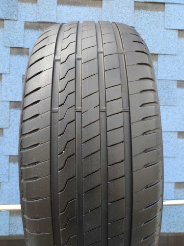 Шины Firestone Roadhawk 235/55 R18 -- б/у 5.5