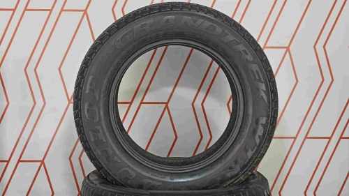 Шины Dunlop Grandtrek WT M2 235/65 R17 -- б/у 3.5