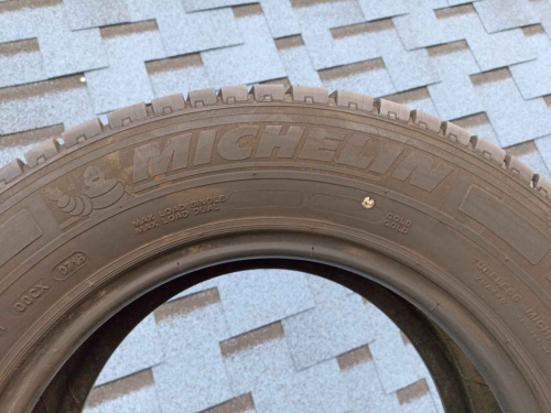 Шины Michelin Agilis 235/65 R16 -- б/у 5