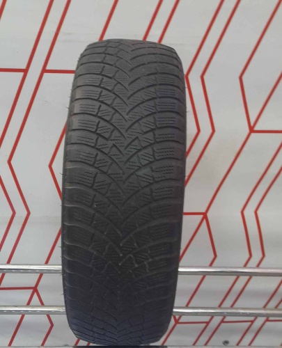 Шины Bridgestone Blizzak LM-001 Evo 195/65 R15 -- б/у 5