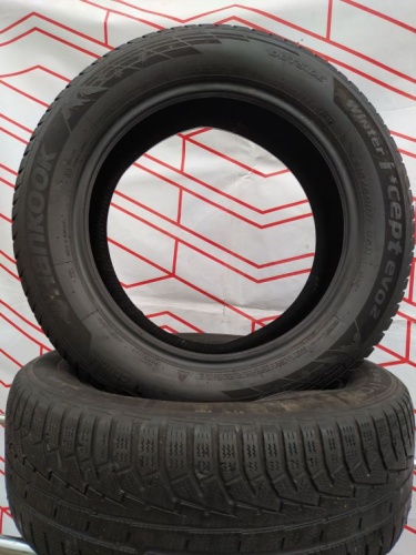 Шины Hankook Winter I'Cept Evo2 W320 215/60 R17 -- б/у 5